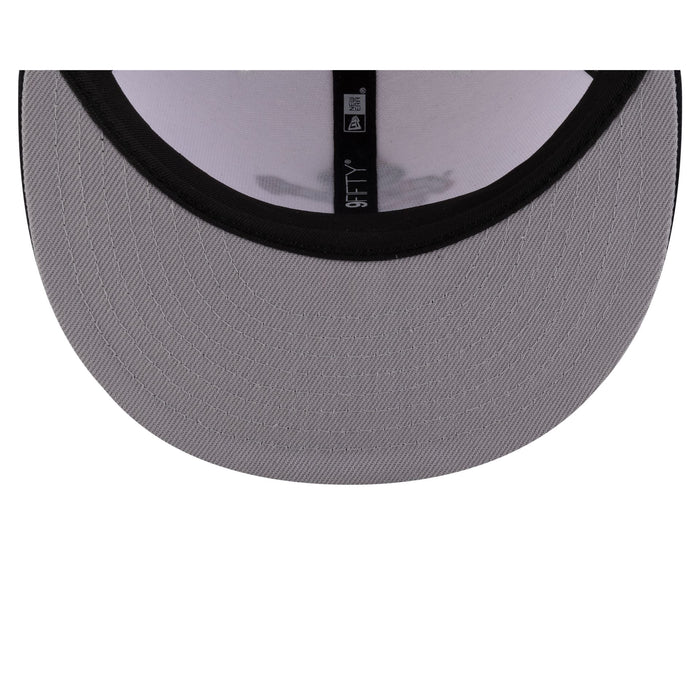 https://cdn.shopify.com/s/files/1/0601/2554/4675/files/70929783_9FIFTY_MLBMASCOT_25_BOSSCACO_WHT_UV.jpg?v=1741802263
