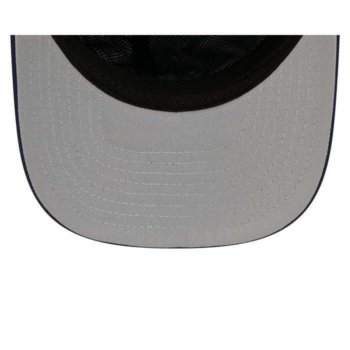 https://cdn.shopify.com/s/files/1/0601/2554/4675/files/60763730_9SEVENTY_GORETEX9SEVENTY28619_BOSRED_OTC__20UV.jpg?v=1765291719