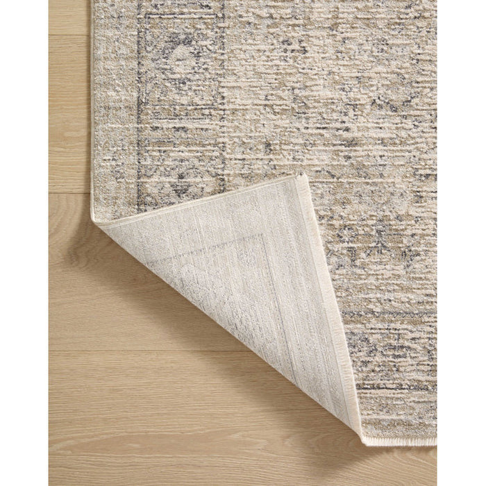 Tapis Amber Lewis x Loloi Alie Taupe / Gris tourterelle. 80 cm x 236 cm (2 pi 7 po x 7 pi 9 po)