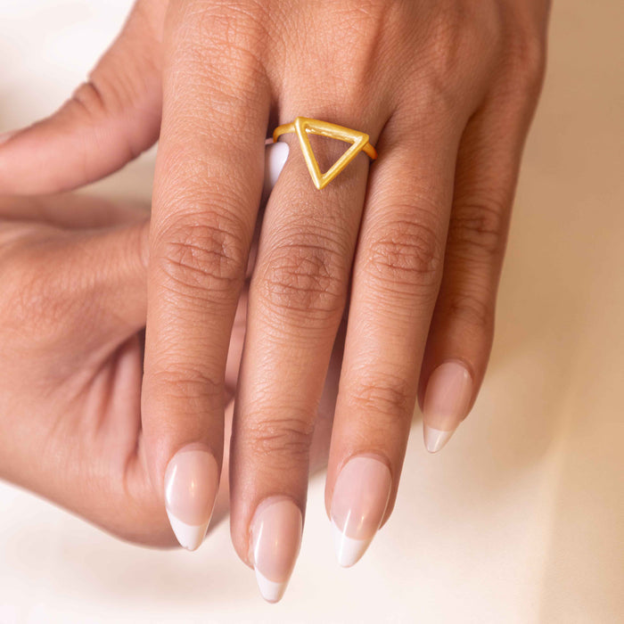 Adya Carved Trikon Ring