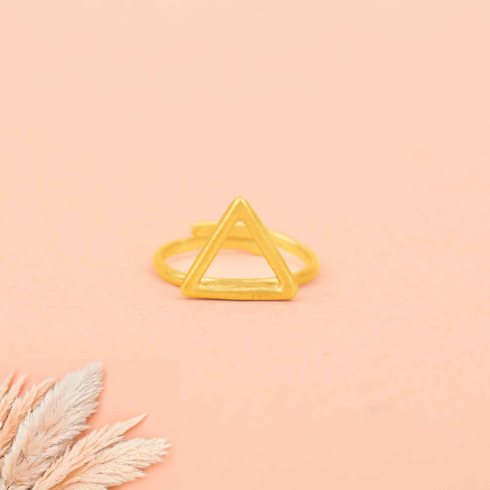 Adya Carved Trikon Ring