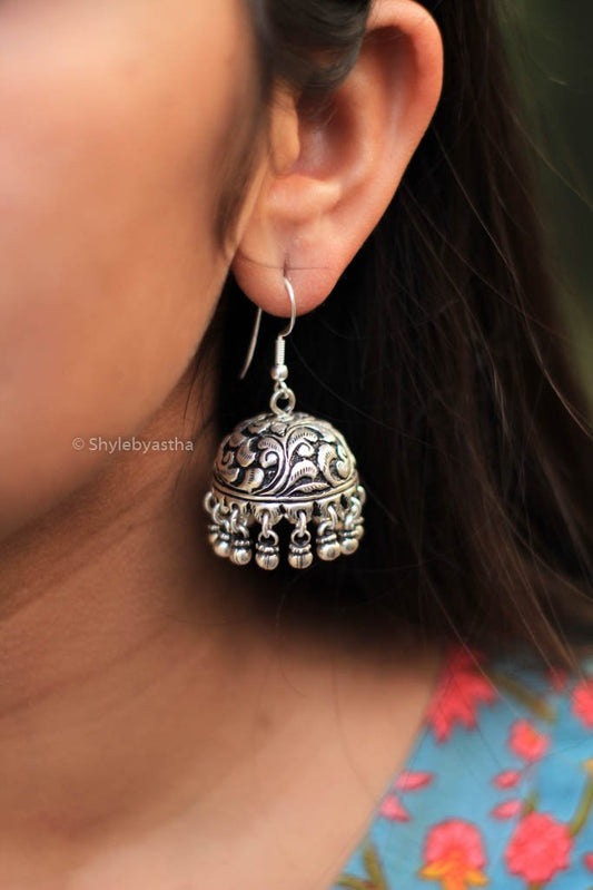 Adya Chitai Jhumka