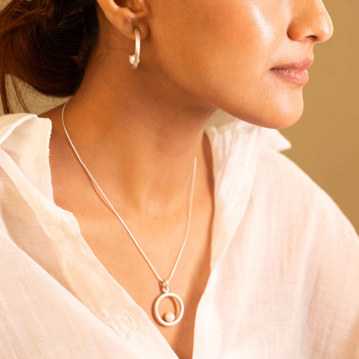 Adya Halo Pearl Necklace Earring Ring Set