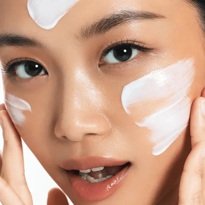 [Anua] Zero-cast Moisturizing Finish Sunscreen SPF 50+ PA++++ 50ml - Ballagrio
