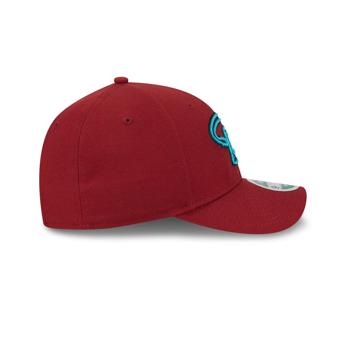 https://cdn.shopify.com/s/files/1/0601/2554/4675/files/60646823_9FORTYMC_MLBPLYRREP940MC_ARIDIA_OTC_RSIDE.jpg?v=1736976586