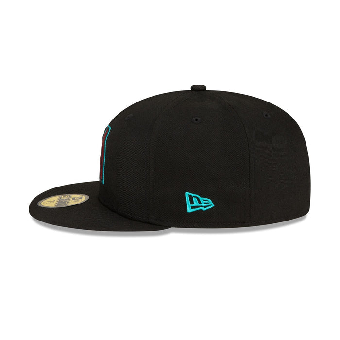 https://cdn.shopify.com/s/files/1/0601/2554/4675/files/70784980_70784986_59FIFTY_ACALT_ARIDIA_BLKBLK_LSIDE.jpg?v=1699481202