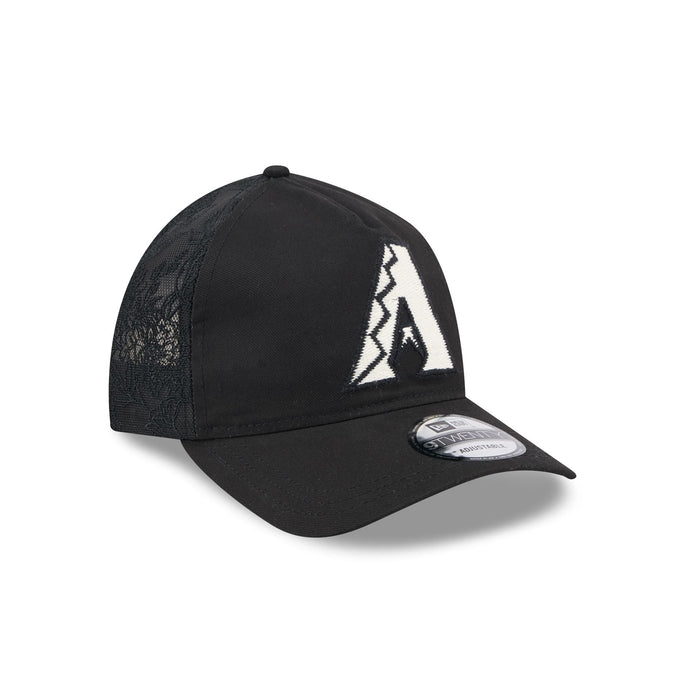 https://cdn.shopify.com/s/files/1/0601/2554/4675/files/60668405_9TWENTYAF_EMBROIDEREDMESH_ARIDIA_BLK_3QR.jpg?v=1739218476