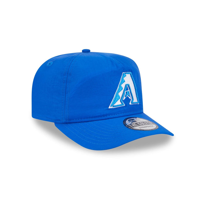 https://cdn.shopify.com/s/files/1/0601/2554/4675/files/60641133_GOLFER_EVERYDAYNYLON_ARIDIA_LRY_3QR.jpg?v=1740520619