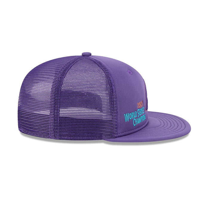 https://cdn.shopify.com/s/files/1/0601/2554/4675/files/60675289_9FIFTY_TRUCKER_LifestyleEnergy_ARIDIA_OTC_RSIDE.jpg?v=1741106290
