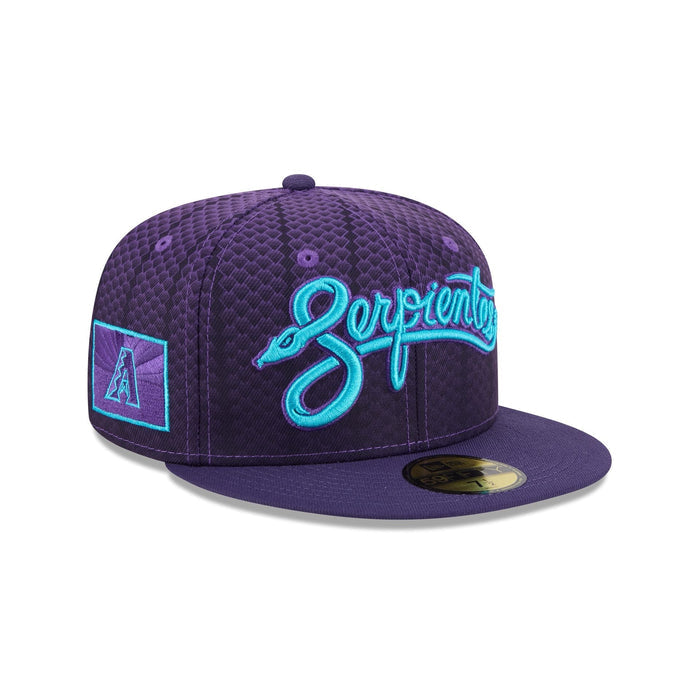 https://cdn.shopify.com/s/files/1/0601/2554/4675/files/60666930_59FIFTY_CITYCONNECTARIDIA_ARIDIA_OTC_3QR.jpg?v=1746460604