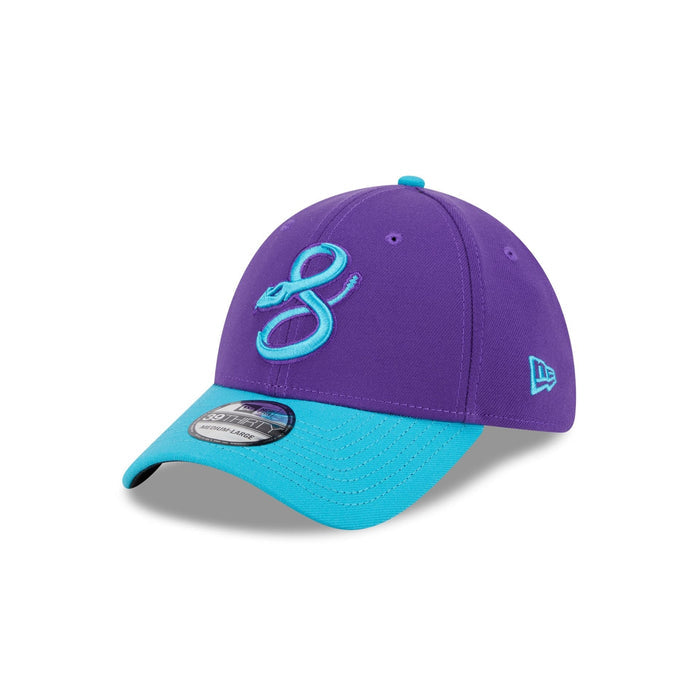 https://cdn.shopify.com/s/files/1/0601/2554/4675/files/60667028_39THIRTY_CITYCONNECTARIDIA_ARIDIA_OTC_3QL.jpg?v=1746214107