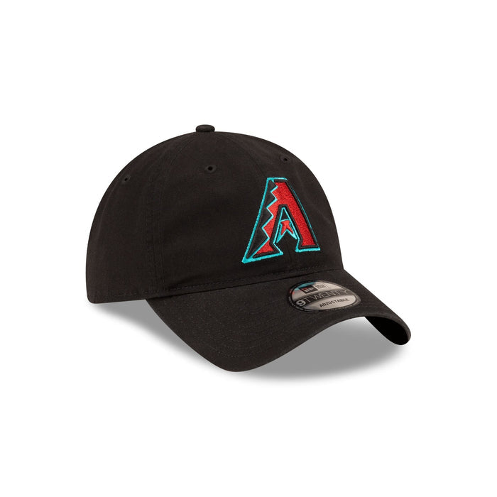https://cdn.shopify.com/s/files/1/0601/2554/4675/files/60495382_9TWENTY_CORECLASSIC20ALT_ARIDIA_BLKBLK_3QR.jpg?v=1705601002