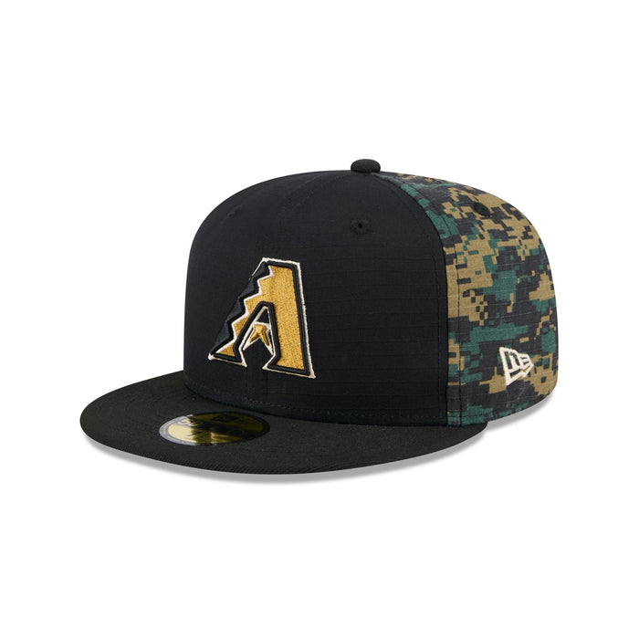 https://cdn.shopify.com/s/files/1/0601/2554/4675/files/60573399_59FIFTY_DIGICAMO_ARIDIACO_BLK_3QL.jpg?v=1728315062