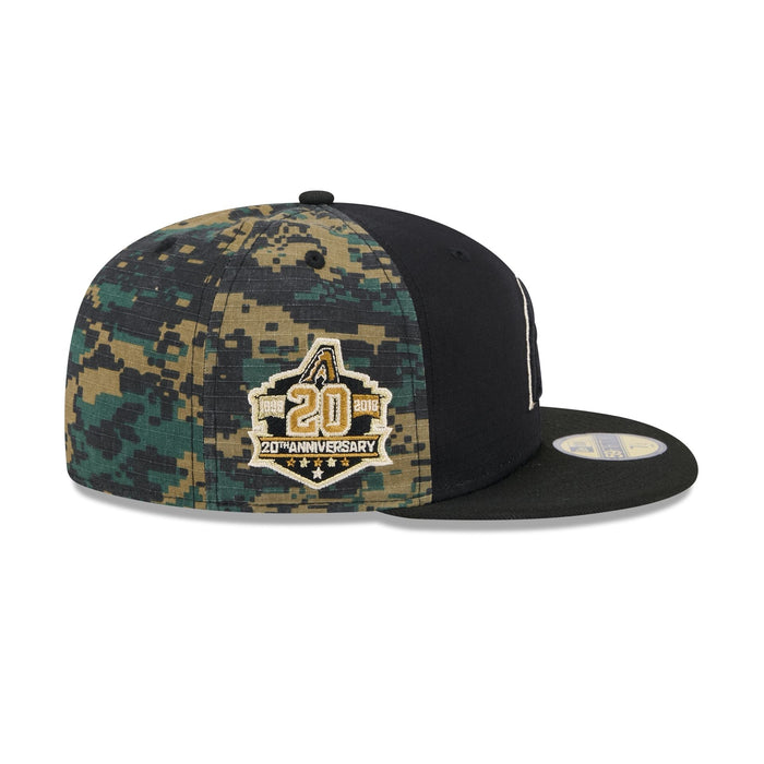 https://cdn.shopify.com/s/files/1/0601/2554/4675/files/60573399_59FIFTY_DIGICAMO_ARIDIACO_BLK_RSIDE.jpg?v=1728315062