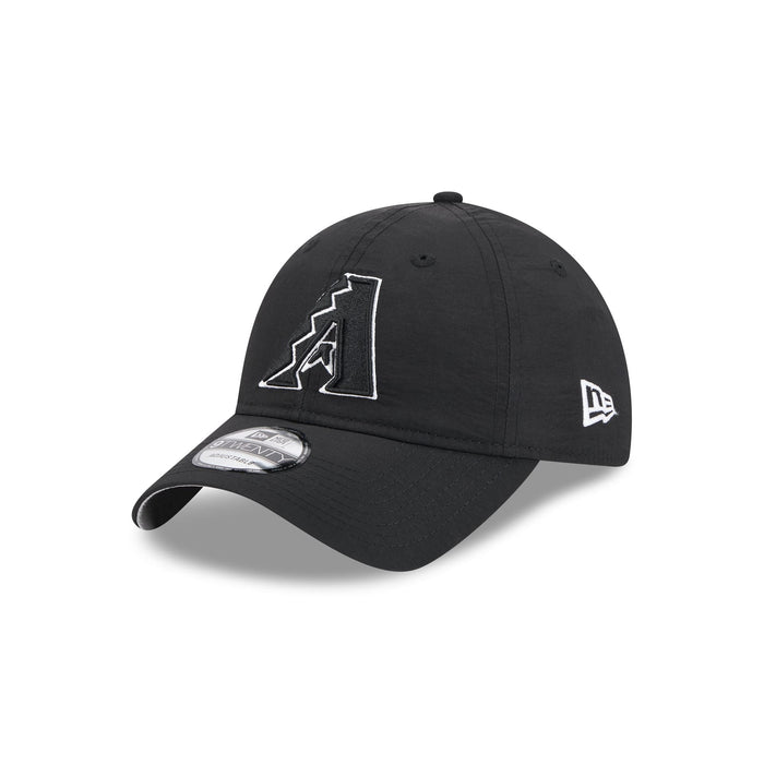 https://cdn.shopify.com/s/files/1/0601/2554/4675/files/60656394_9TWENTY_EVERYDAYNYLON_ARIDIA_BLK_3QL.jpg?v=1740520619