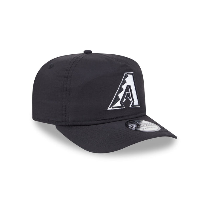 https://cdn.shopify.com/s/files/1/0601/2554/4675/files/60641108_GOLFER_EVERYDAYNYLON_ARIDIA_BLK_3QR.jpg?v=1740520621