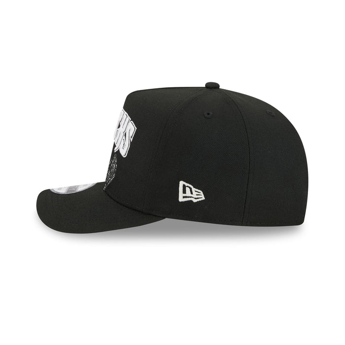 https://cdn.shopify.com/s/files/1/0601/2554/4675/files/60832747_9FIFTYAF_LifestyleEnergy_ARIDIA_BLK_LSIDE.jpg?v=1760103198
