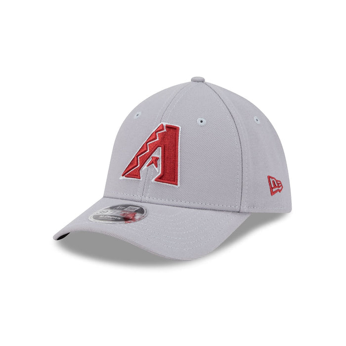 https://cdn.shopify.com/s/files/1/0601/2554/4675/files/60772523_39THIRTYMC_CHS39THIRTYMC30193_ARIDIA_OTC_3QL.jpg?v=1768423655