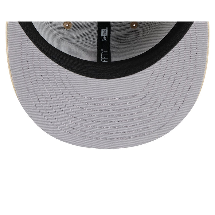 https://cdn.shopify.com/s/files/1/0601/2554/4675/files/60668440_59FIFTY_HANDSTITCHEDFLORAL_ARIDIA_OTC_UV.jpg?v=1739218475