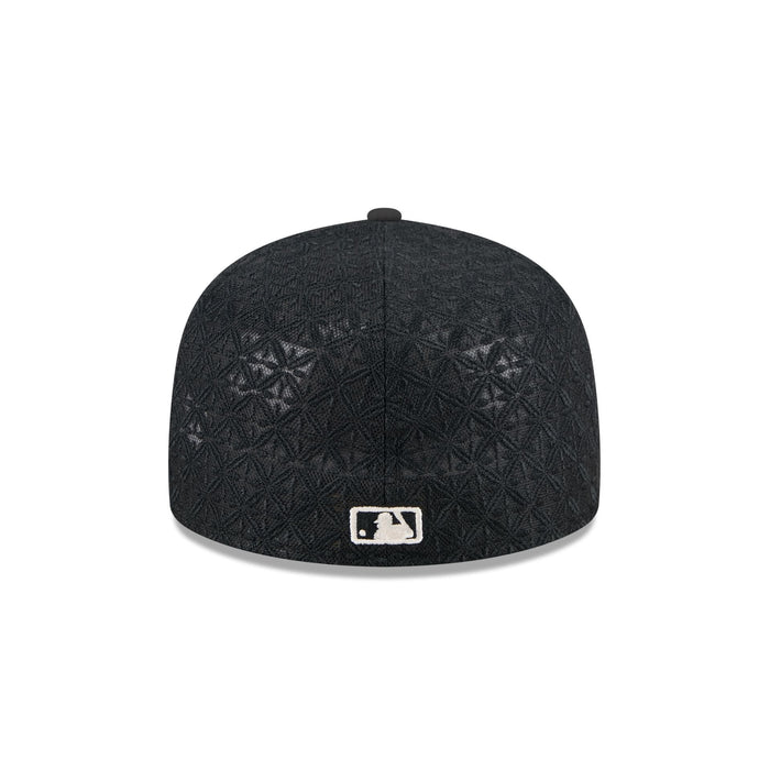 https://cdn.shopify.com/s/files/1/0601/2554/4675/files/60750770_59FIFTYAF_5950DAY5950AF2704_ARIDIA_BLK_R.jpg?v=1745502723