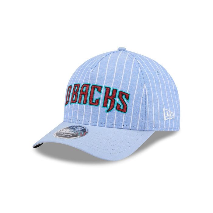 https://cdn.shopify.com/s/files/1/0601/2554/4675/files/60668486_940MC_20AFRAME_PINSTRIPELINEN_ARIDIA_OTC_3QL.jpg?v=1739902200