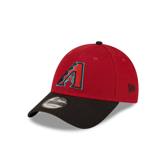 https://cdn.shopify.com/s/files/1/0601/2554/4675/files/60495367_60495371_9FORTY_THELEAGUEGM_ARIDIA_OTCBLK_3QL.jpg?v=1699481198