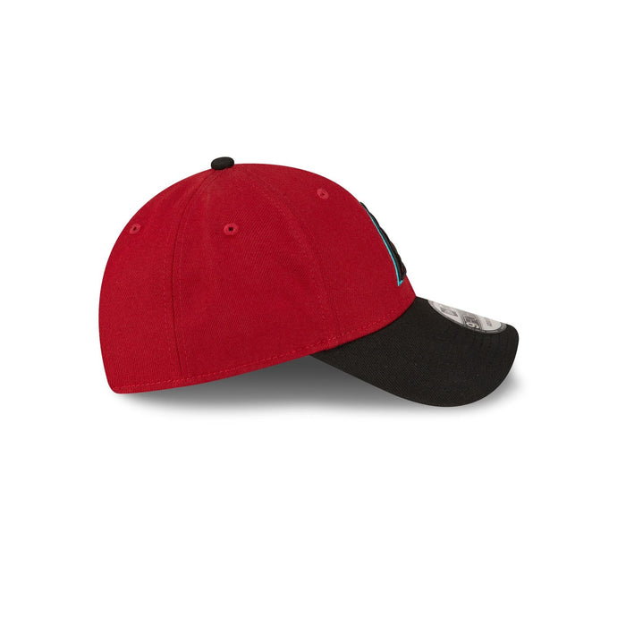 https://cdn.shopify.com/s/files/1/0601/2554/4675/files/60495367_60495371_9FORTY_THELEAGUEGM_ARIDIA_OTCBLK_RSIDE.jpg?v=1699481198