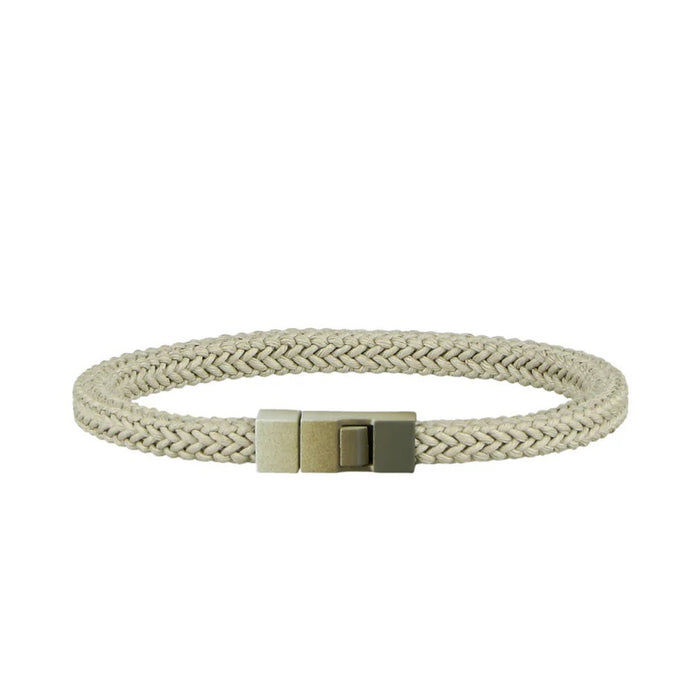 ATHISON size guide for the Square Braided Cotton Bracelet in Earth V2: S (15.5–17 cm), M (17–18.5 cm), L (18.5–20 cm), XL (20–22.5 cm). Features eco-friendly jewelry illustration.