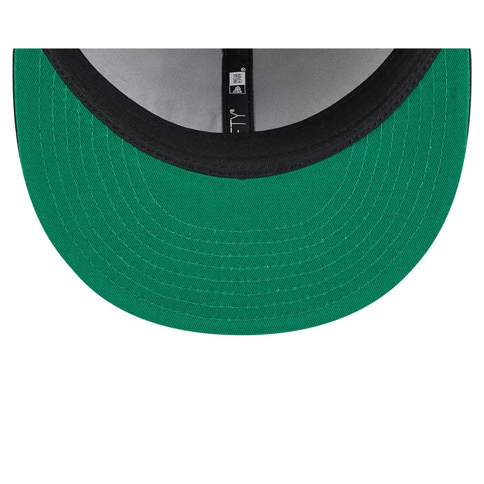 https://cdn.shopify.com/s/files/1/0601/2554/4675/files/60675187_RC59FIFTY_LifestyleEnergy_ATLBRA_BLK_UV.jpg?v=1741106293