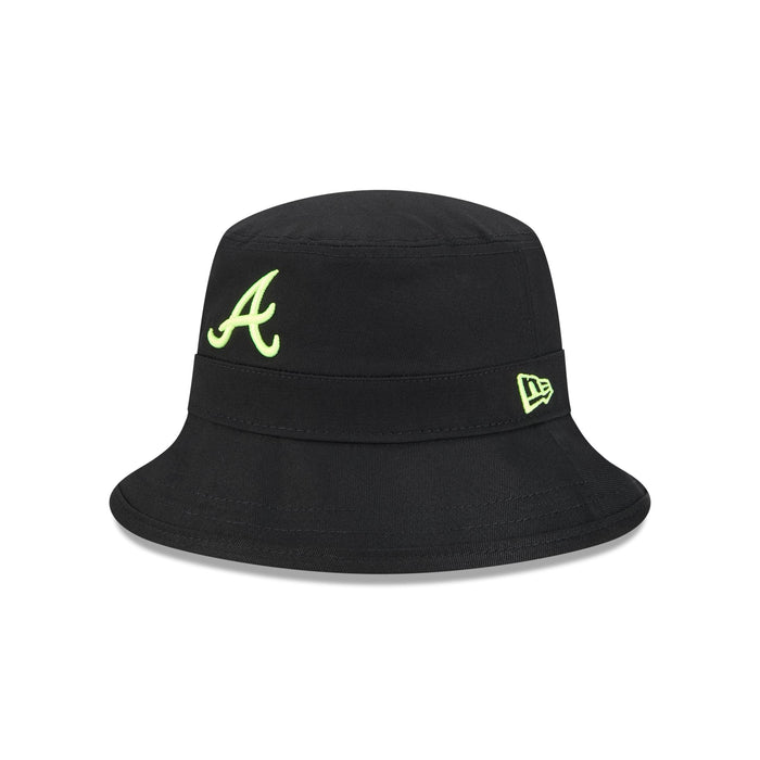 https://cdn.shopify.com/s/files/1/0601/2554/4675/files/60579257_ECOMBKT22727ATLBRABLK_3QL.jpg?v=1722364582