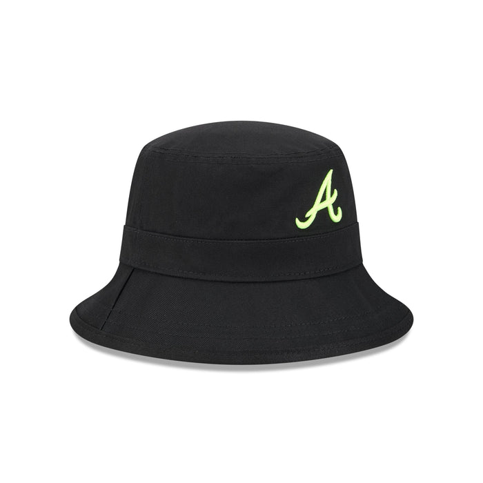 https://cdn.shopify.com/s/files/1/0601/2554/4675/files/60579257_ECOMBKT22727ATLBRABLK_3QR.jpg?v=1722364583