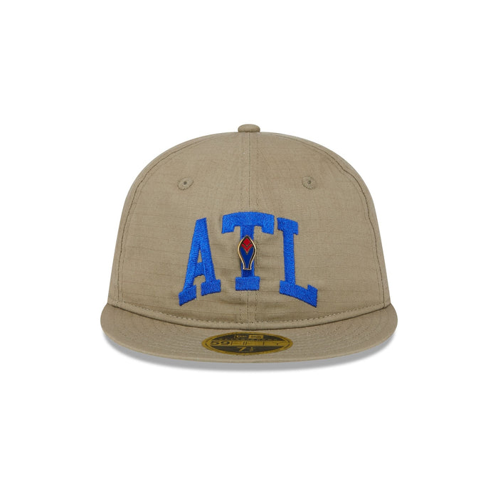 https://cdn.shopify.com/s/files/1/0601/2554/4675/files/60588063_RC59FIFTY_LifestyleEnergy_ATLBRA_KHK_F.jpg?v=1726058843