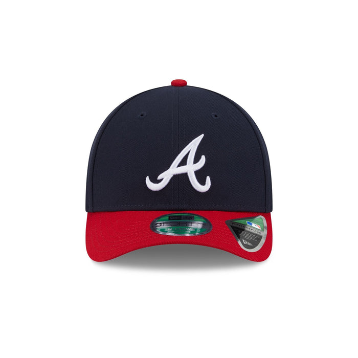 https://cdn.shopify.com/s/files/1/0601/2554/4675/files/60646774_60646918_9FORTYMC_MLBPLYRREP940MC_ATLBRA_OTC_F_9f29a2f1-8997-48fb-b908-aabdbdda3a3c.jpg?v=1736976980