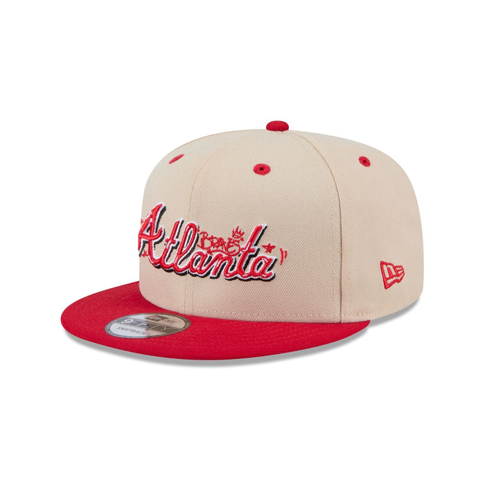 https://cdn.shopify.com/s/files/1/0601/2554/4675/files/60586765_9FIFTY_TEAMART_ATLBRA_OTC_3QL.jpg?v=1728999913