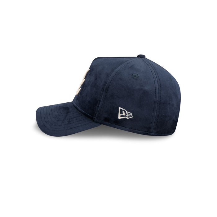 https://cdn.shopify.com/s/files/1/0601/2554/4675/files/60842290_9FORTYAF_CC9FORTYAF30810_ATLBRA_OTC_LSIDE.jpg?v=1763569072