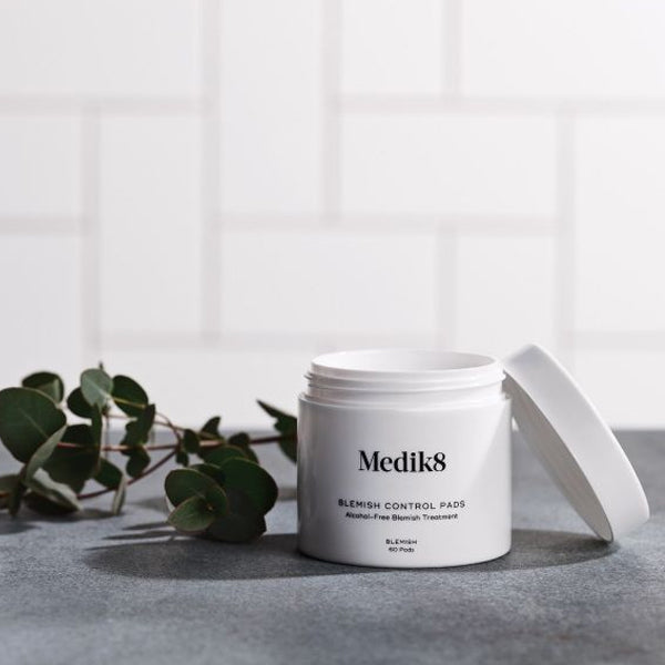 Blemish Control Pads Medik8