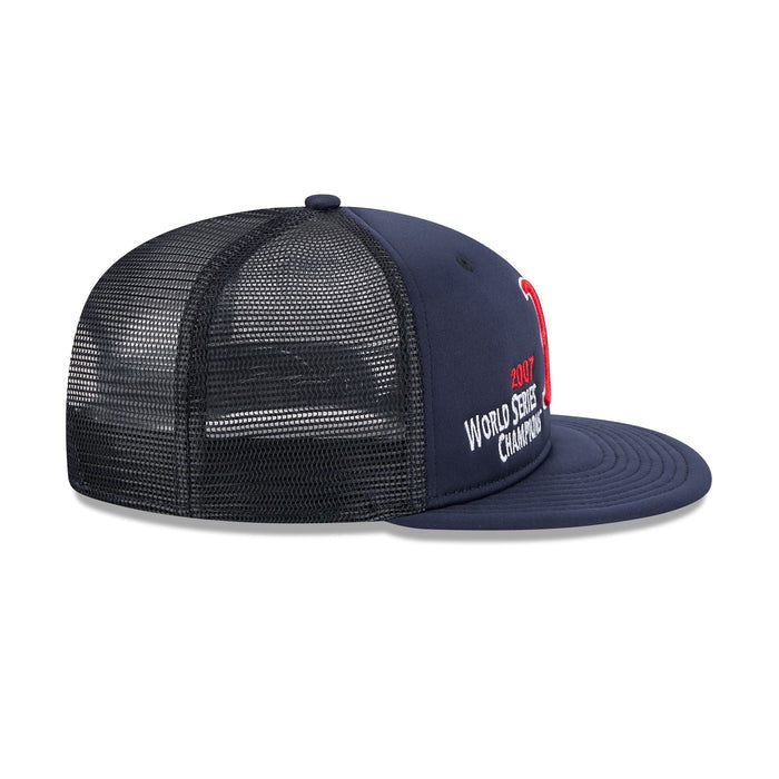 https://cdn.shopify.com/s/files/1/0601/2554/4675/files/60675271_9FIFTY_TRUCKER_LifestyleEnergy_BOSRED_OTC_RSIDE.jpg?v=1741106296