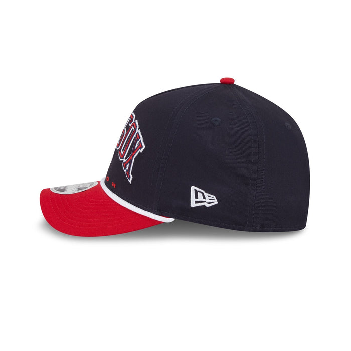 https://cdn.shopify.com/s/files/1/0601/2554/4675/files/60709350_9FORTYMCAF_940MCAFARCH25187_BOSRED_STM_LSIDE.jpg?v=1758054187