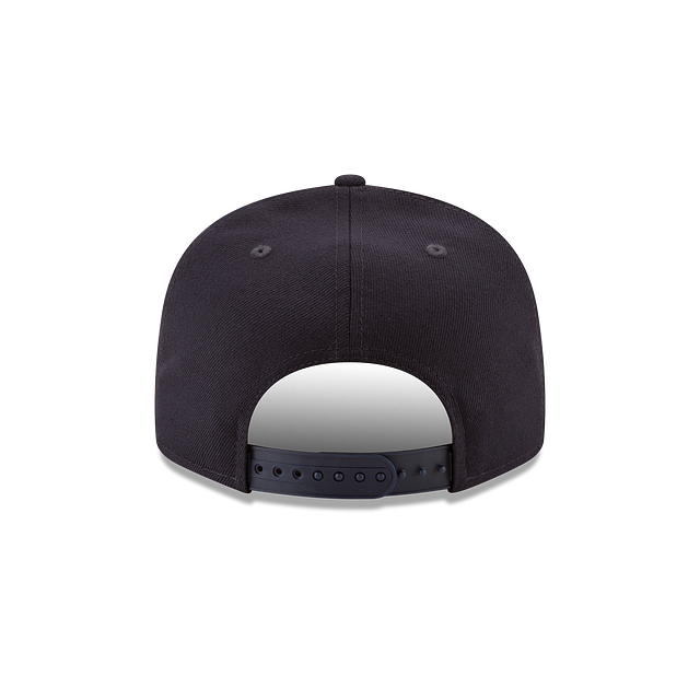 https://cdn.shopify.com/s/files/1/0601/2554/4675/products/11591076_9FIFTY_MLBBASICSNAP_BOSRED_OTC_R.png?v=1677613015