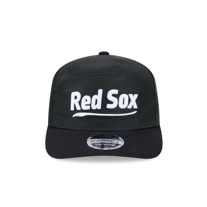 https://cdn.shopify.com/s/files/1/0601/2554/4675/files/60840686_9SEVENTYSP_QS970SP30414_BOSRED_BLK_F.jpg?v=1763397055