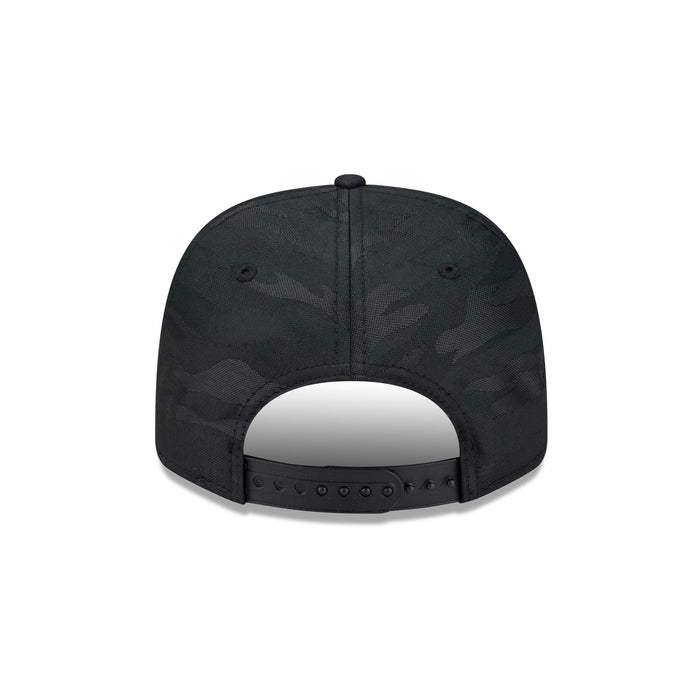 https://cdn.shopify.com/s/files/1/0601/2554/4675/files/60840686_9SEVENTYSP_QS970SP30414_BOSRED_BLK_R.jpg?v=1763397055