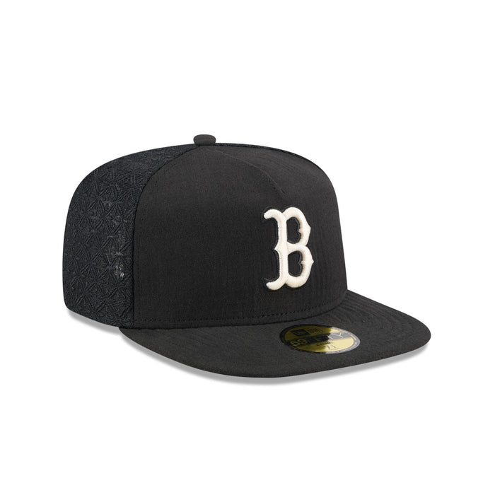https://cdn.shopify.com/s/files/1/0601/2554/4675/files/60750771_59FIFTYAF_5950DAY5950AF2704_BOSRED_BLK_3QR.jpg?v=1745502721