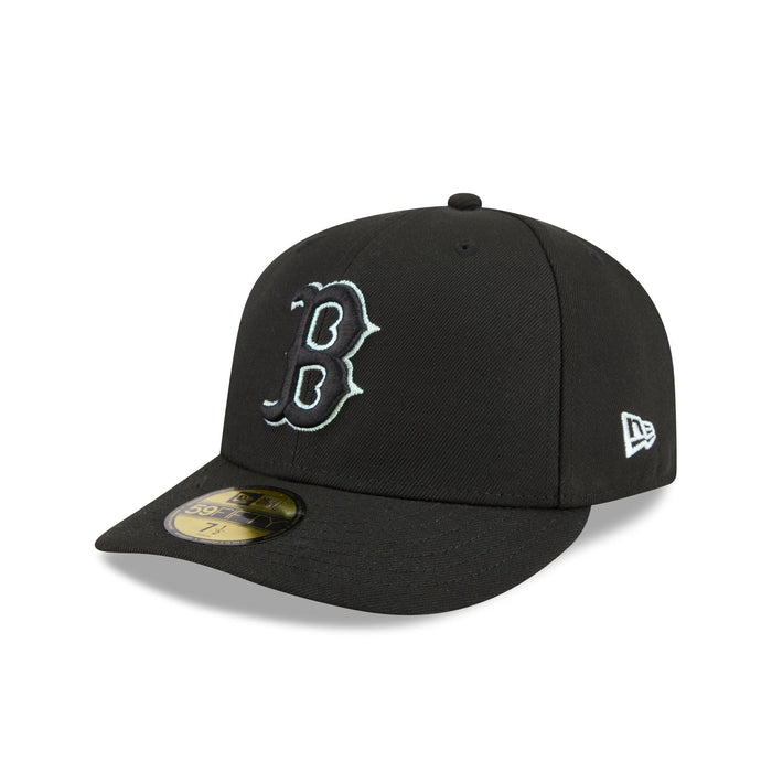 https://cdn.shopify.com/s/files/1/0601/2554/4675/files/60842298_59FIFTY_CC59FIFTYPC30808_BOSRED_BLK_3QL.jpg?v=1763569071