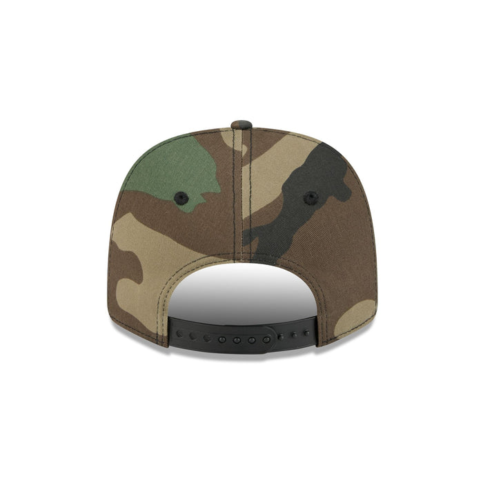 https://cdn.shopify.com/s/files/1/0601/2554/4675/files/60840429_9SEVENTYSP_QS970SP30413_BOSRED_WDC_R.jpg?v=1763396911