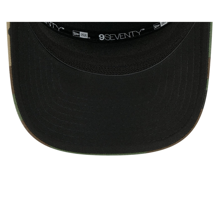 https://cdn.shopify.com/s/files/1/0601/2554/4675/files/60840429_9SEVENTYSP_QS970SP30413_BOSRED_WDC_UV.jpg?v=1763396911