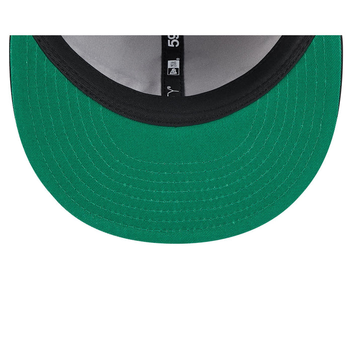 https://cdn.shopify.com/s/files/1/0601/2554/4675/files/60675186_RC59FIFTY_LifestyleEnergy_BOSRED_BLK_UV.jpg?v=1741106294