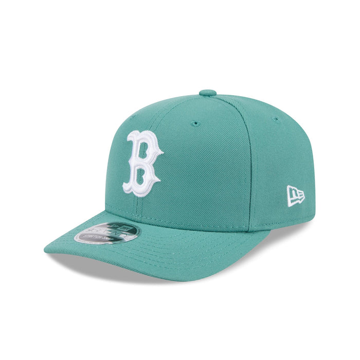 https://cdn.shopify.com/s/files/1/0601/2554/4675/files/60666714_9SEVENTY_CITYCONNECTBOSRED_BOSRED_OTC_3QL.jpg?v=1747315859