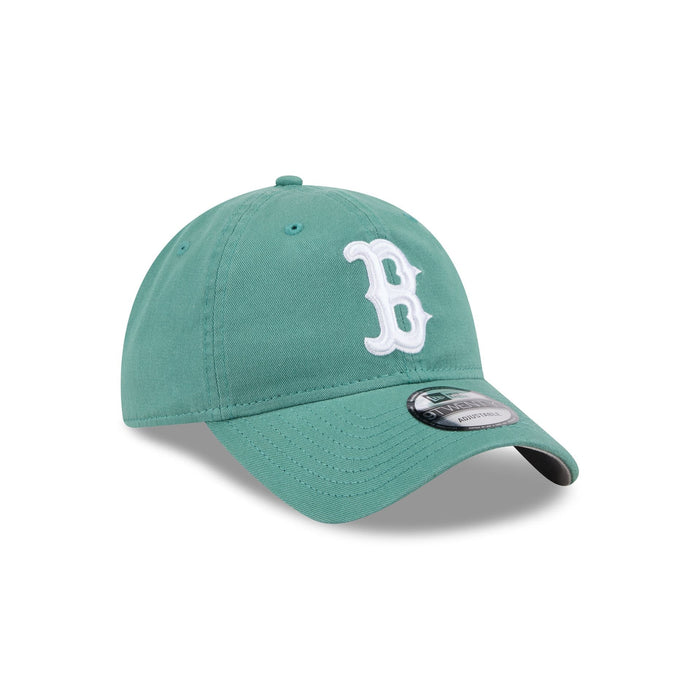 https://cdn.shopify.com/s/files/1/0601/2554/4675/files/60666658_9TWENTY_CITYCONNECTBOSRED_BOSRED_OTC_3QR.jpg?v=1747315858