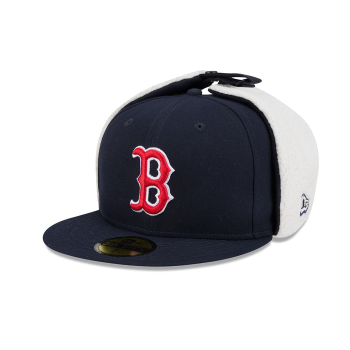 https://cdn.shopify.com/s/files/1/0601/2554/4675/files/60758561_59FIFTYDOGEAR_DOGEARCLASSIC29314_BOSRED_OTC_3QL.jpg?v=1760987484