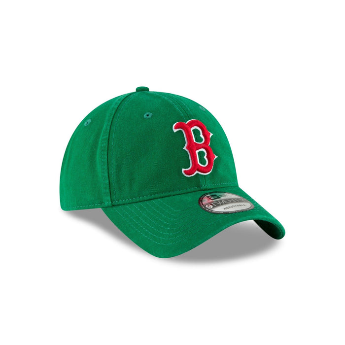 https://cdn.shopify.com/s/files/1/0601/2554/4675/files/60235263_9TWENTY_CORECLASSICTWBOSREDKGRTC_BOSRED_KGRTC_3QR.jpg?v=1714677691